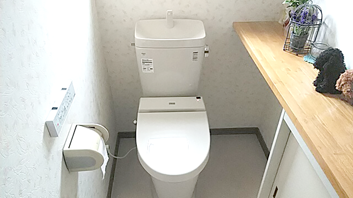 年使用した２階のトイレからの水漏れでトイレ一式を交換 施工事例 クラシアン
