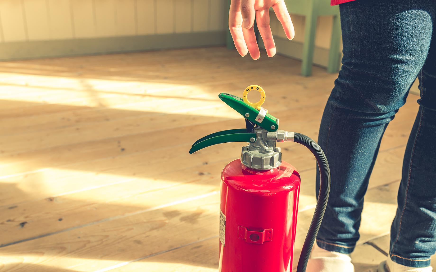 ガス給湯器の寿命と交換時期は？長期間使用し続けるリスクと4つの症状を解説