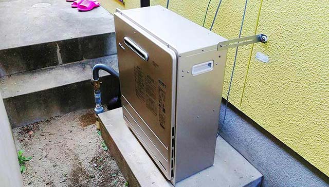 故障してお湯が出なくなった給湯器をエコジョーズに交換