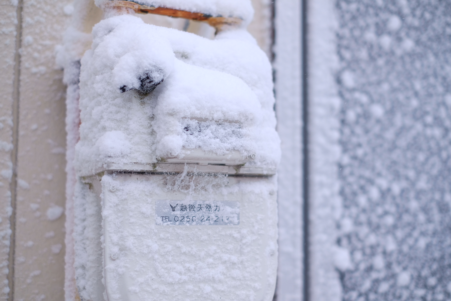 給湯器の凍結はいつ溶けるの?早く溶かす方法を紹介