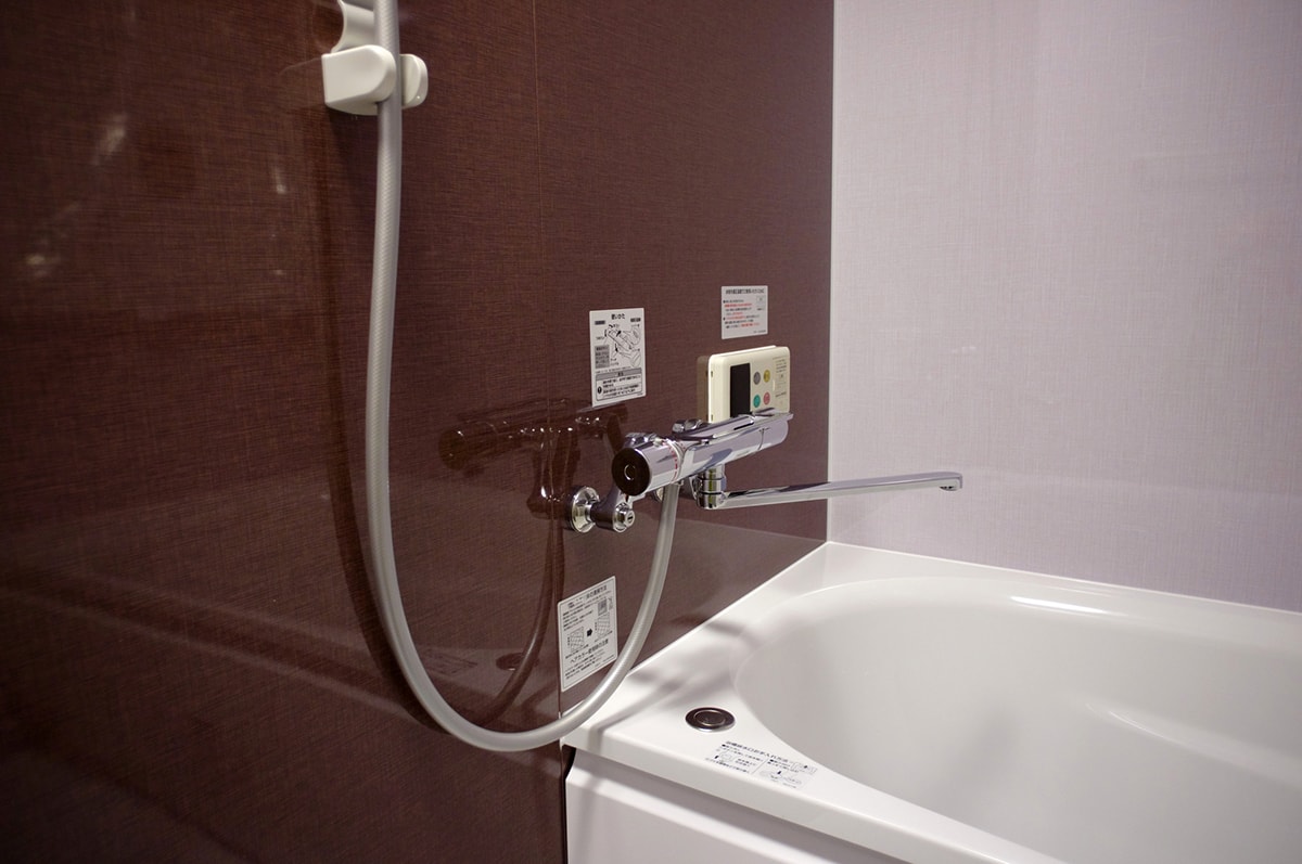 お風呂の蛇口（水栓）を自分で交換する方法 | クラシアン