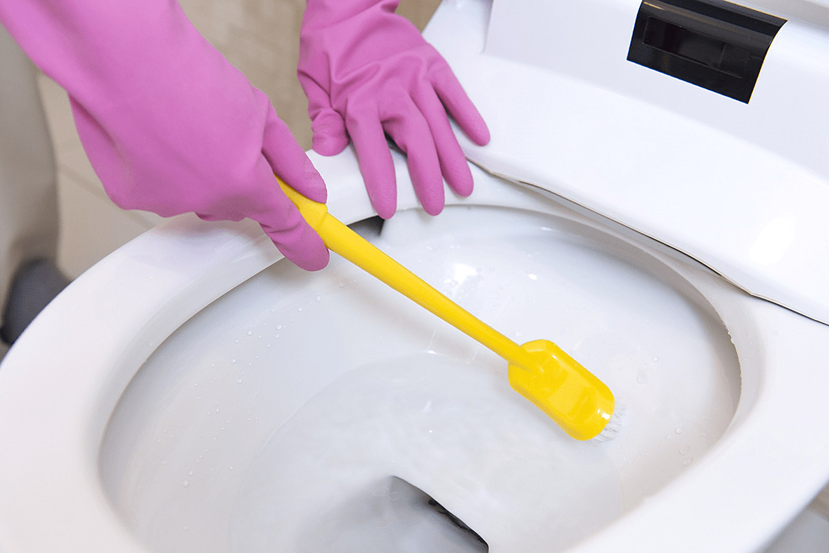 トイレの尿石の掃除方法｜頑固な汚れもキレイサッパリ！