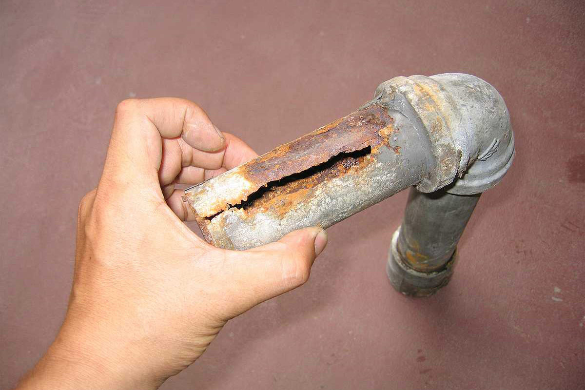 管 修理 水道 破裂 水道管が破裂するとどうなる？原因・症状・修理費用について