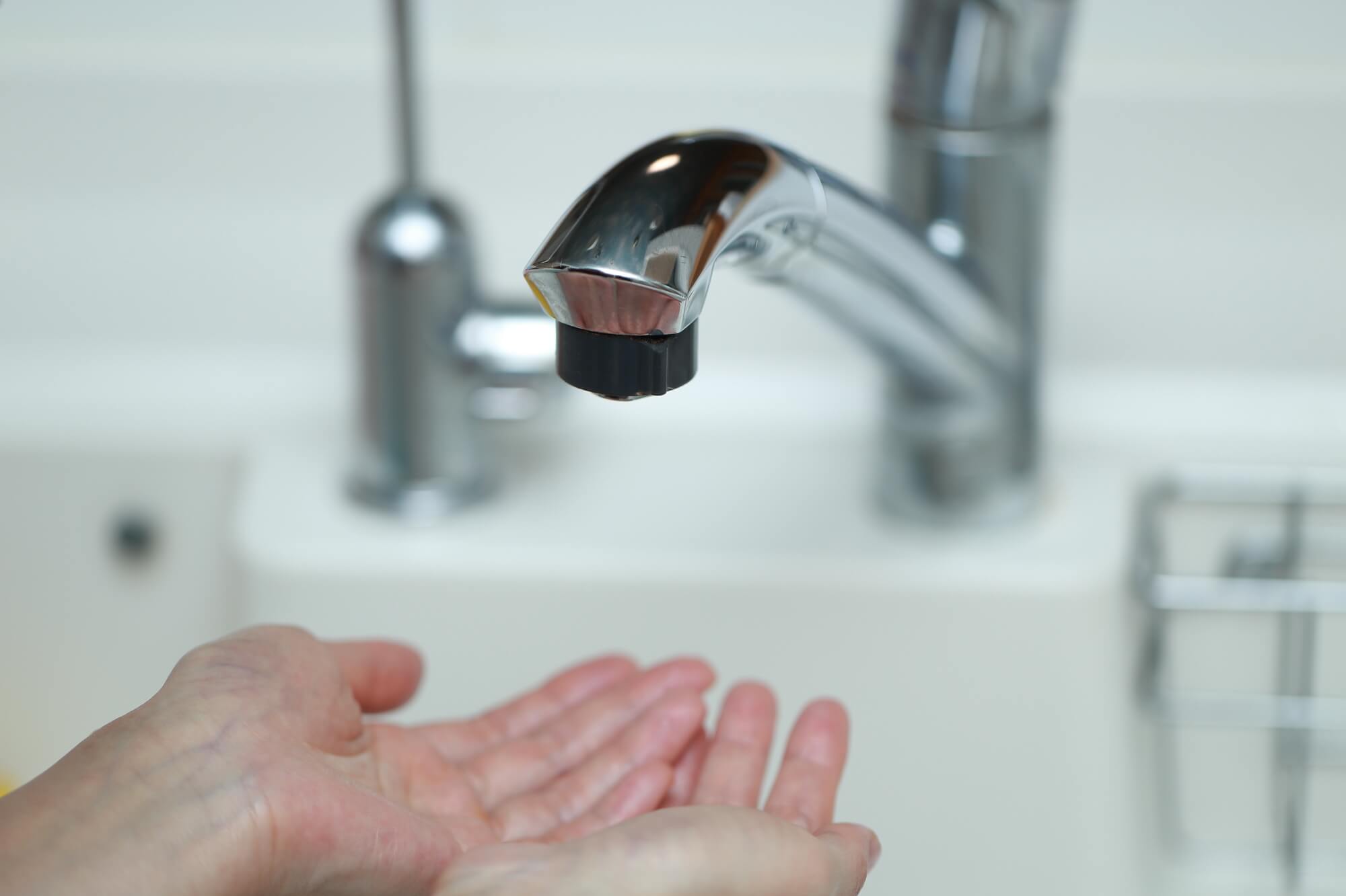 蛇口掃除にはクエン酸と重曹 汚れ種類別の掃除方法でピカピカに クラシアン 蛇口掃除にはクエン酸と重曹 汚れ種類別の掃除方法でピカピカに クラシアン