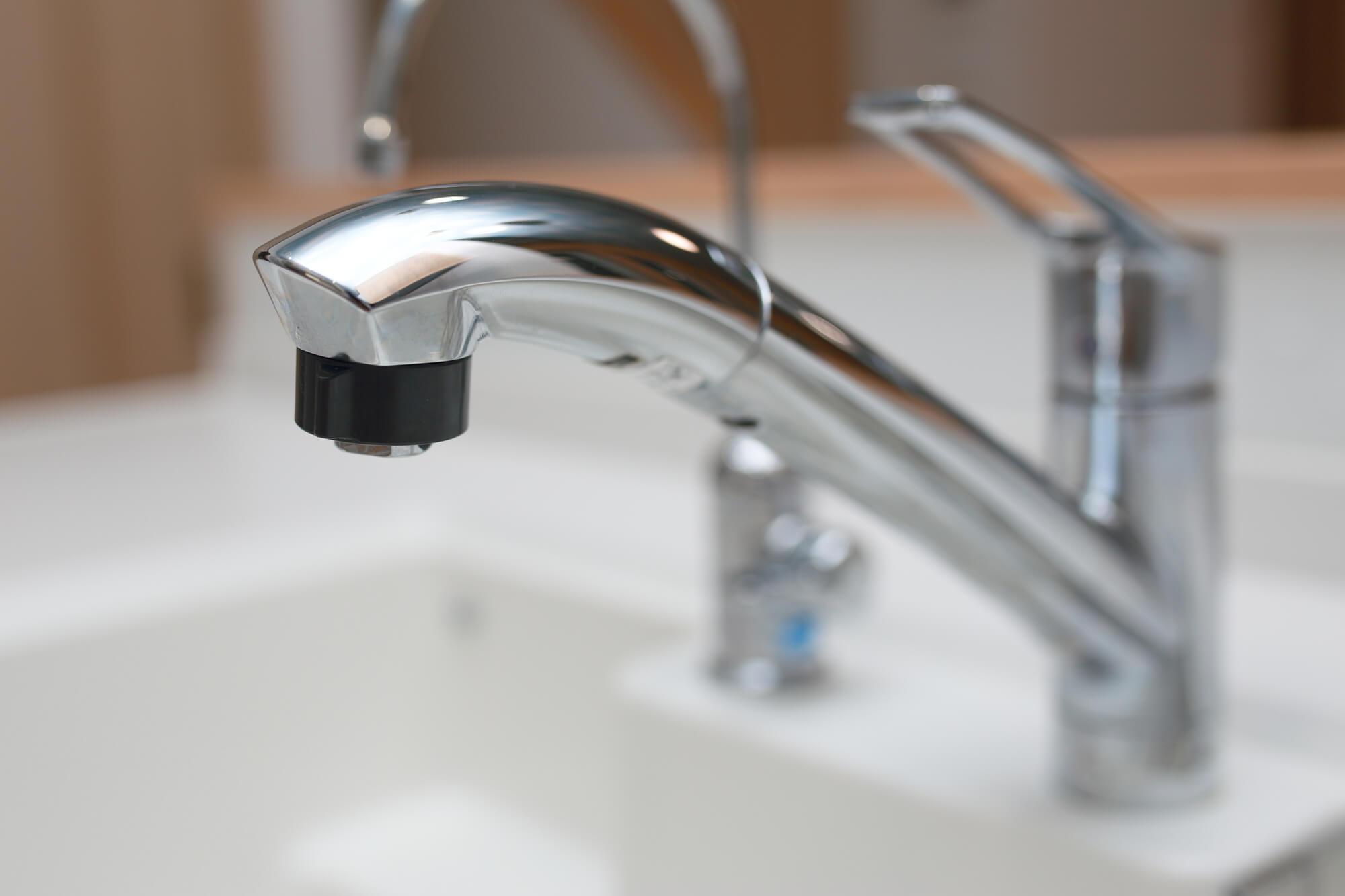 パイプの先からの水漏れを自分で修理(シングルレバー式)